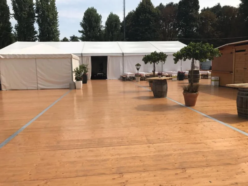 Noleggio pedane e piste da ballo per eventi - IDEAstand