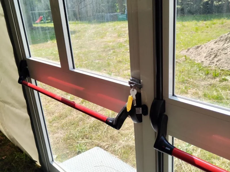 Noleggio porte di sicurezza per tensostrutture - IDEAstand