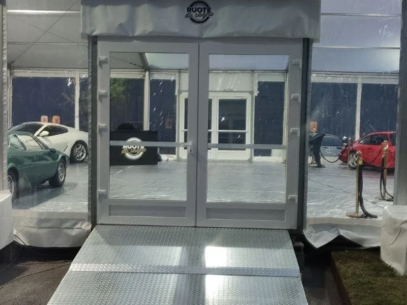 Noleggio rampe di sicurezza per tensostrutture - IDEAstand