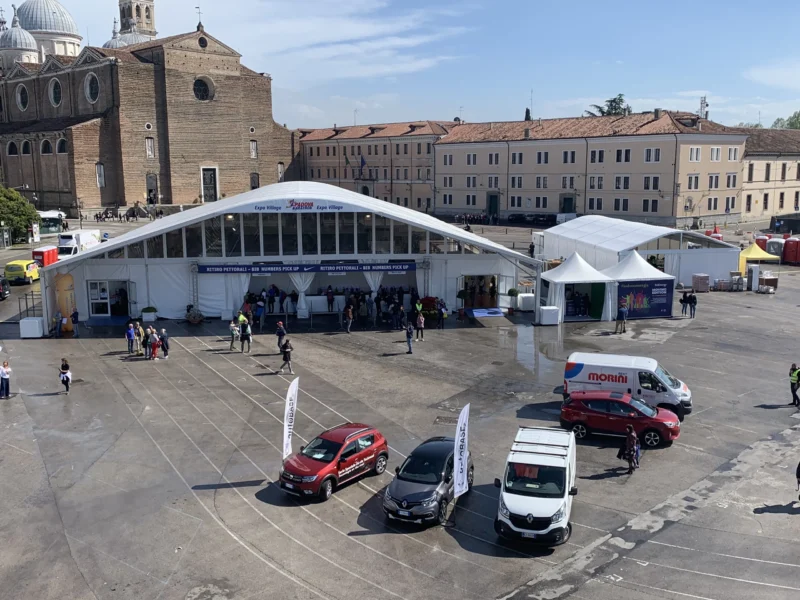 Tendostrutture curve per grandi eventi sportivi - IDEAstand