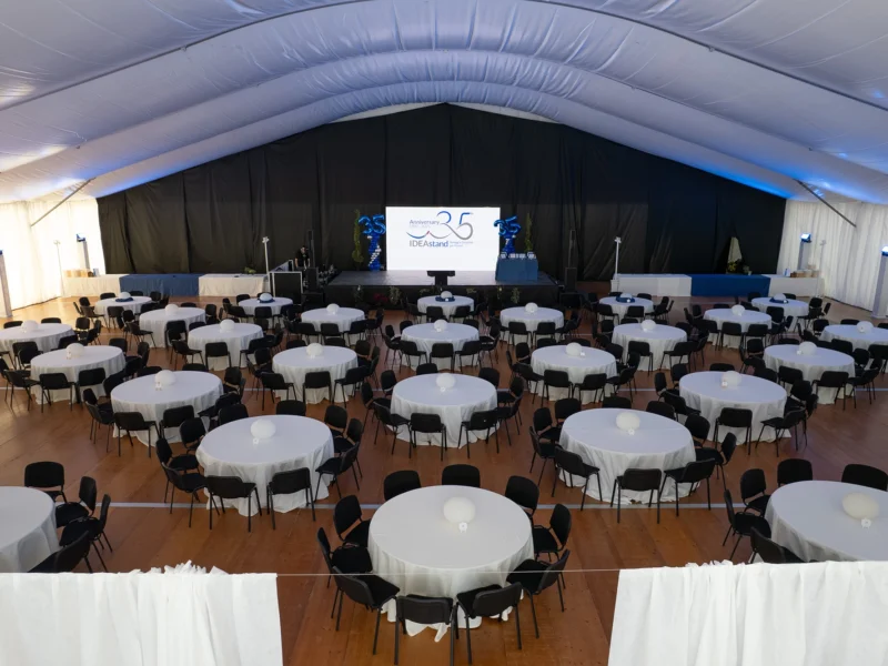 Affitto Tendostrutture per feste aziendali - IDEAstand